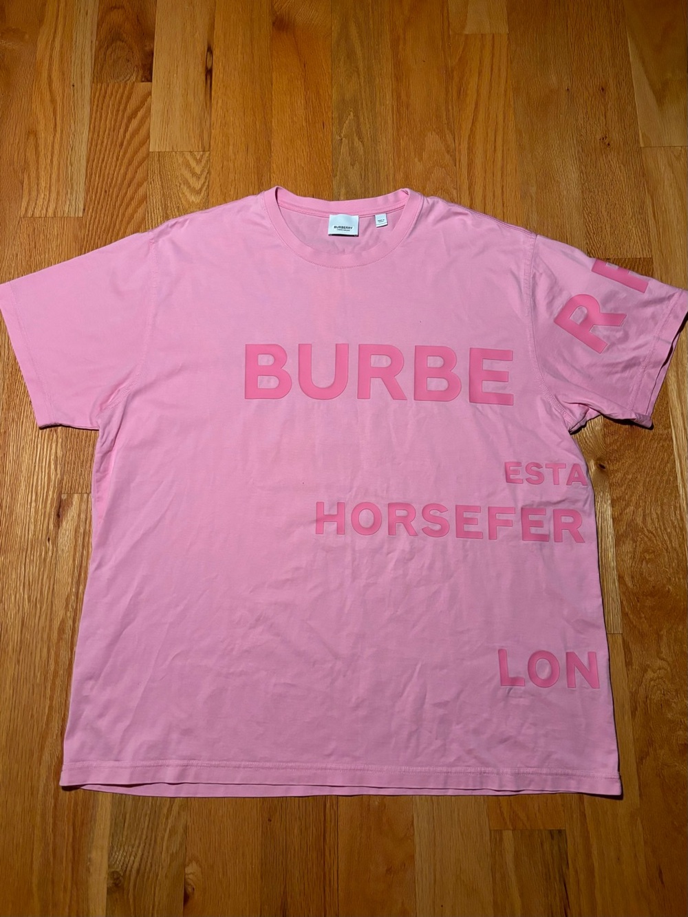 Burberry Rare Pink Horseferry Tshirt 🔥